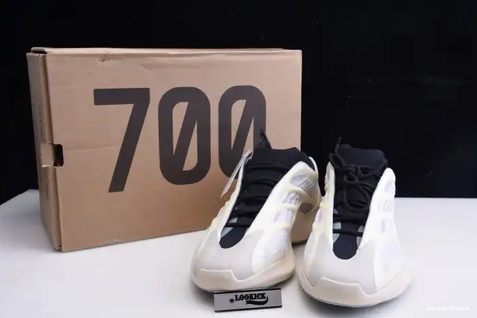 Boost 700 Yeezy FW4980 V3 Azael Adidas 0630